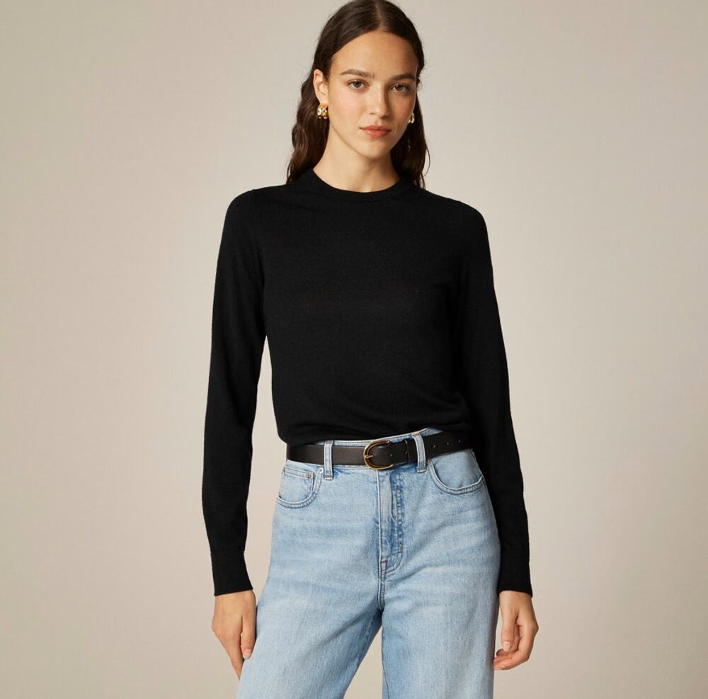 J.Crew Carolyn Fitted Crewneck Sweater Womens M Black Merino Wool Long Sleeve
